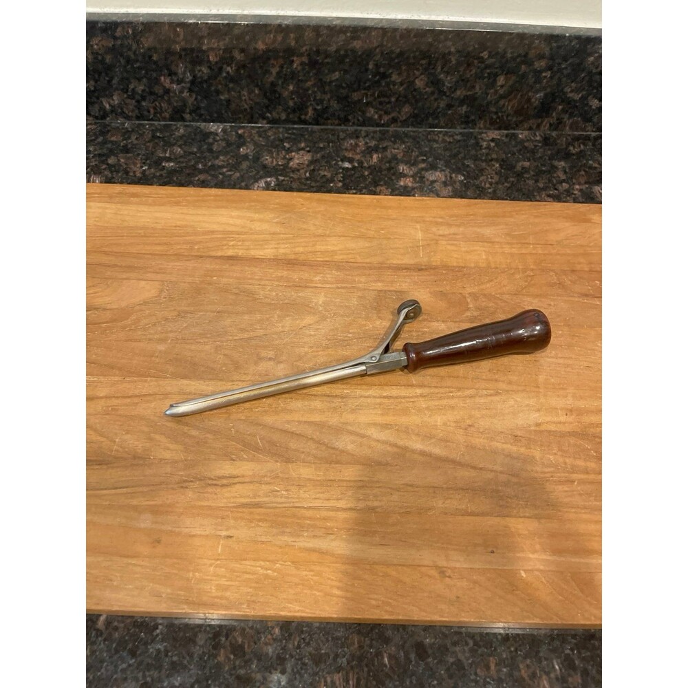 Vintage Landers Frary & Clark Curling Iron
